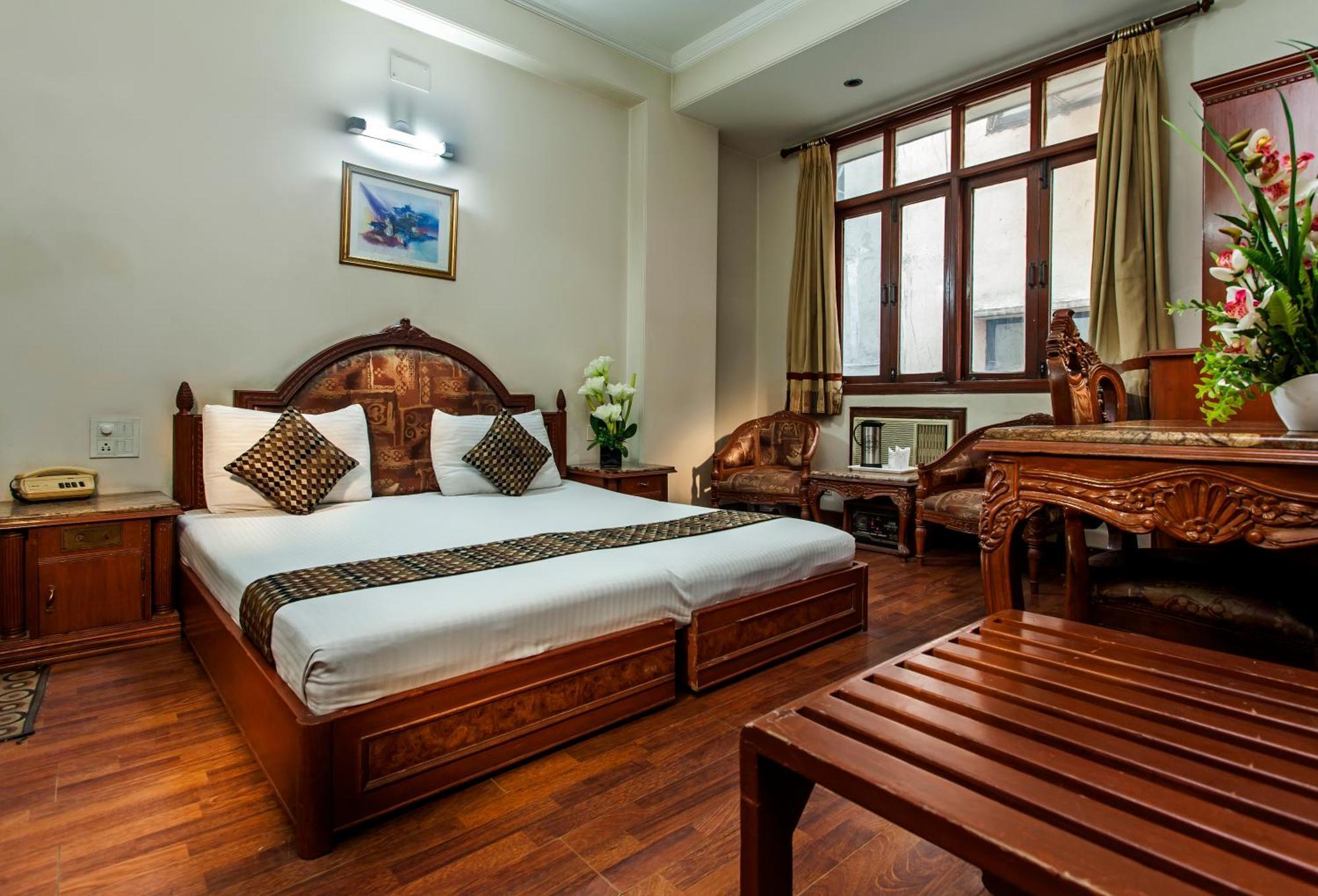 Hotel Sunstar Residency Delhi  Eksteriør bilde