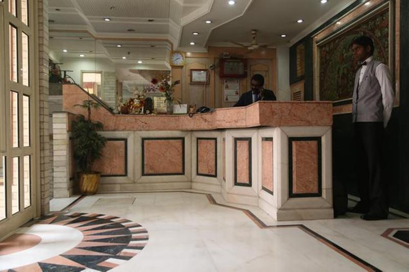 Hotel Sunstar Residency Delhi  Eksteriør bilde
