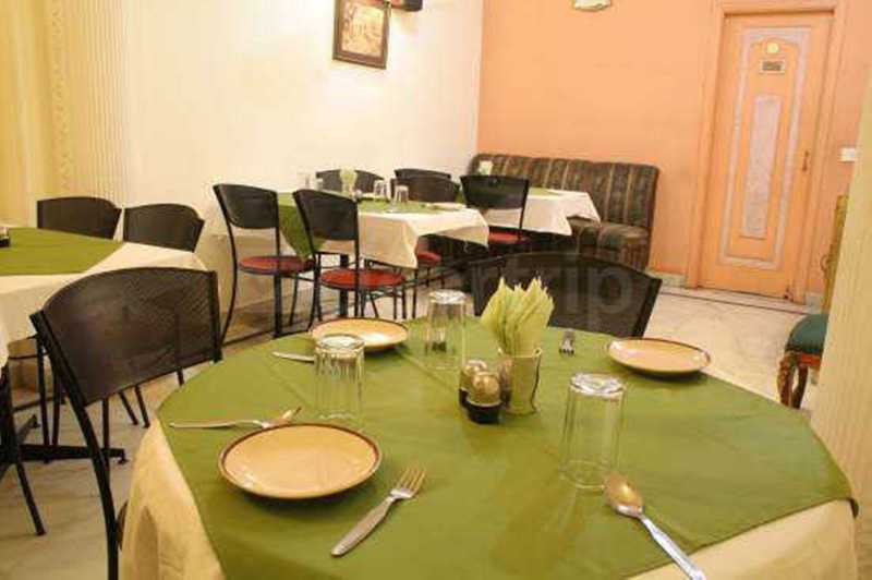 Hotel Sunstar Residency Delhi  Eksteriør bilde