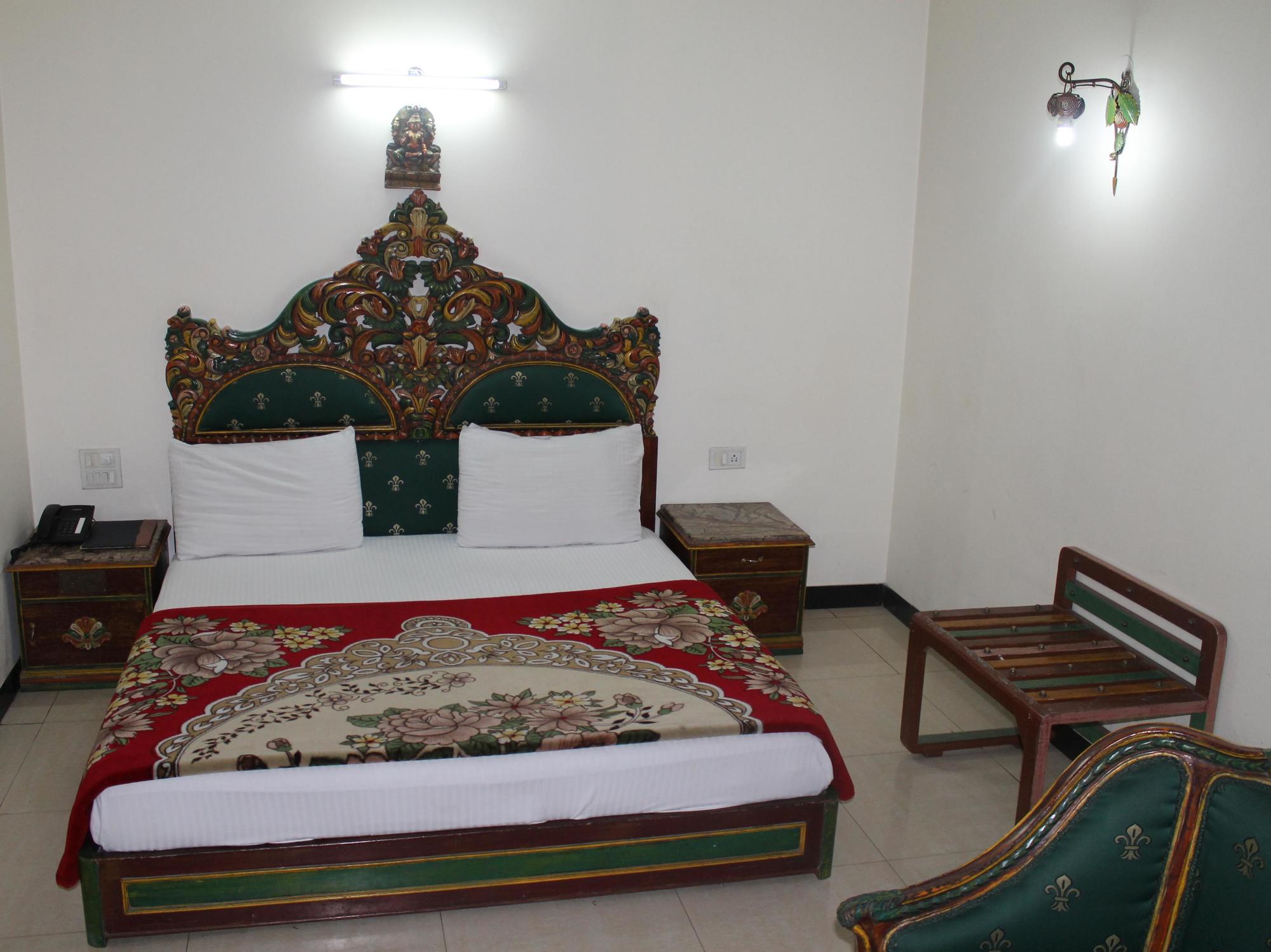 Hotel Sunstar Residency Delhi  Eksteriør bilde