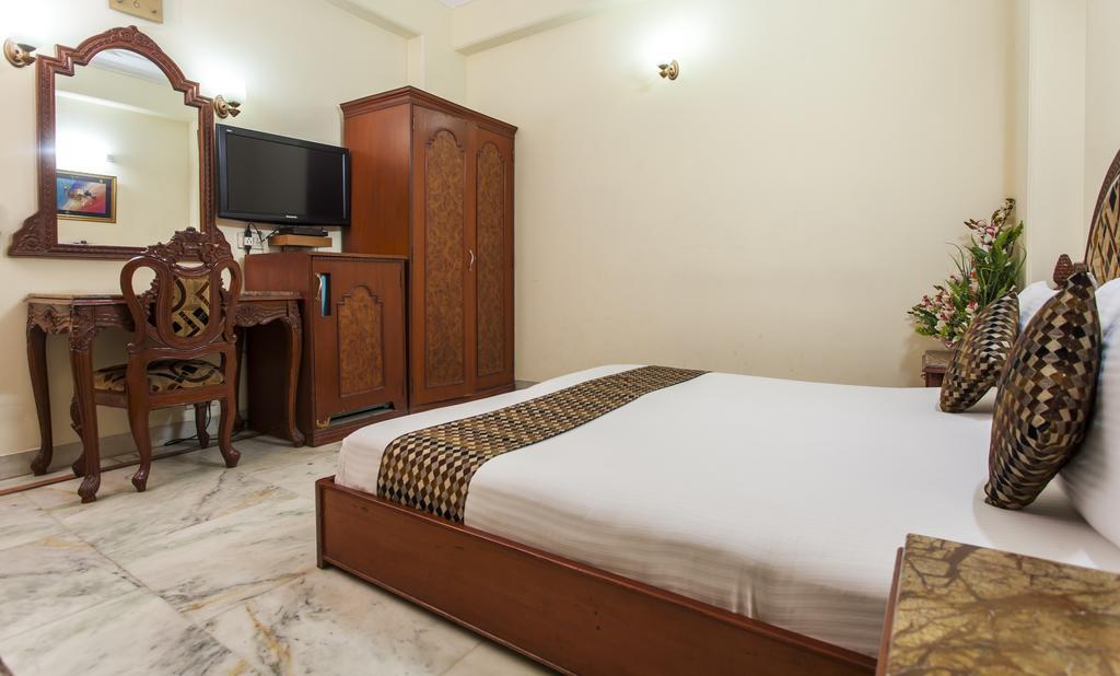 Hotel Sunstar Residency Delhi  Eksteriør bilde